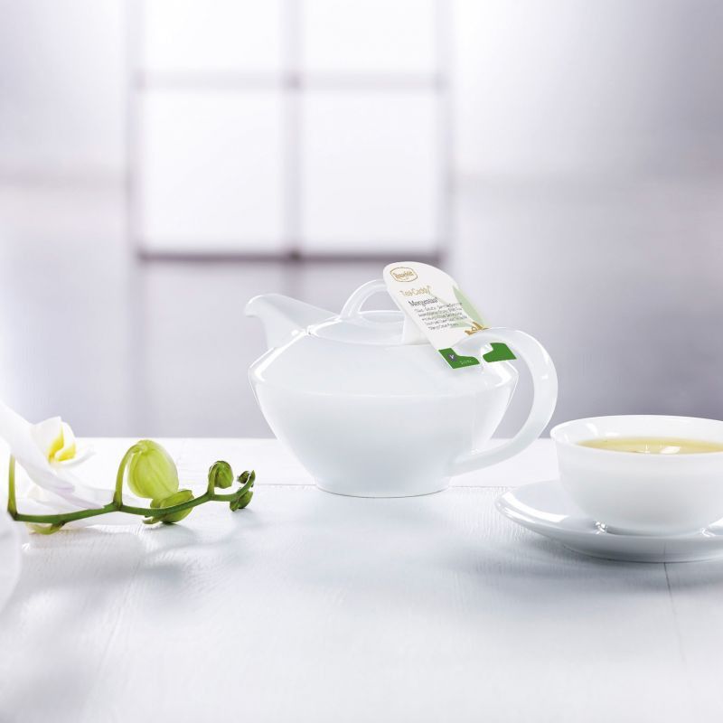 Teacaddy einfach Tee von Ronnefeldt im Büro trinken