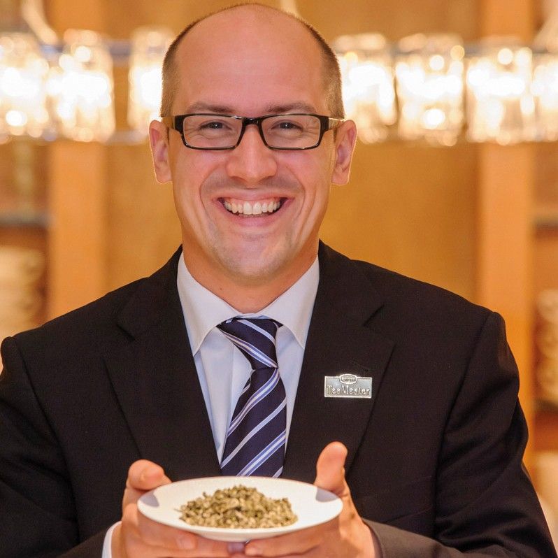 A competent tea specialist will give you a bowl of loose tea